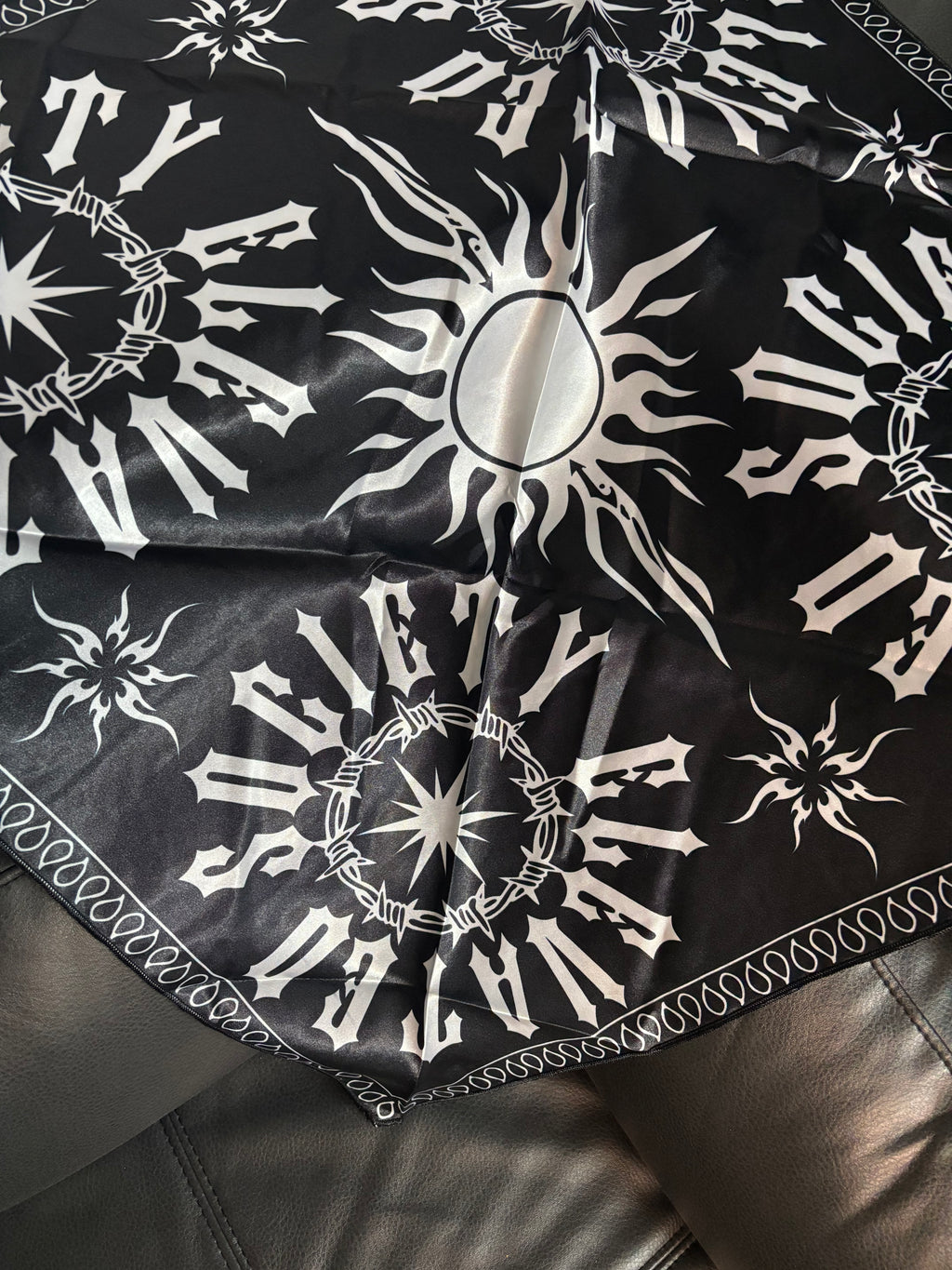 ES Bandana