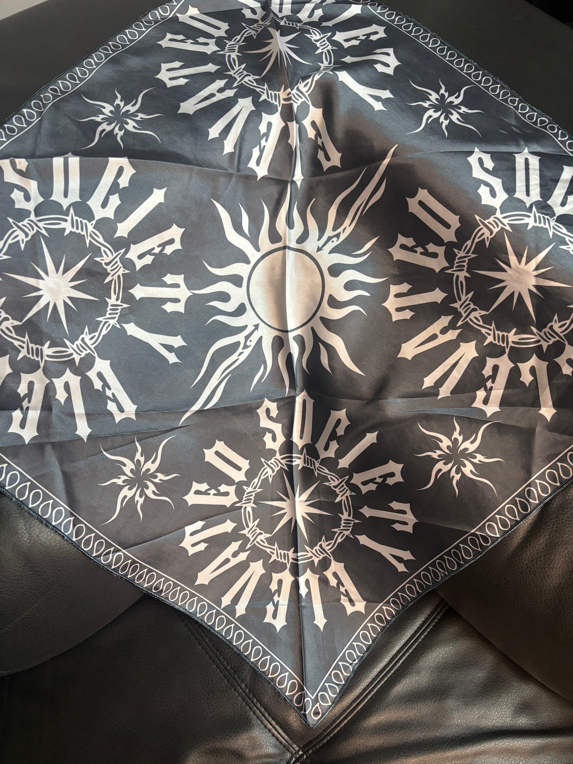 ES Bandana