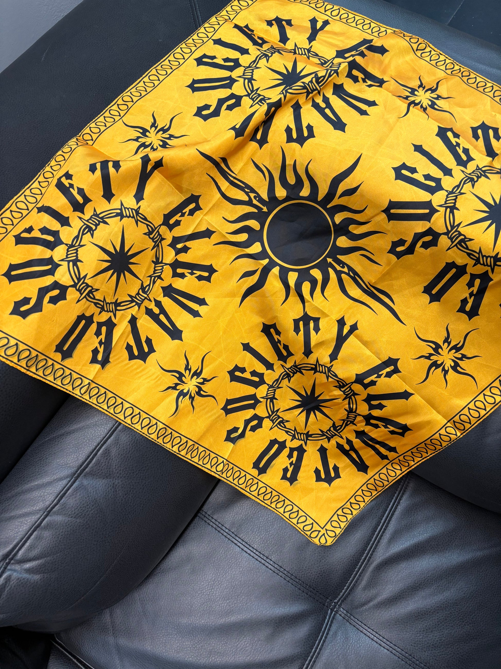 ES Bandana