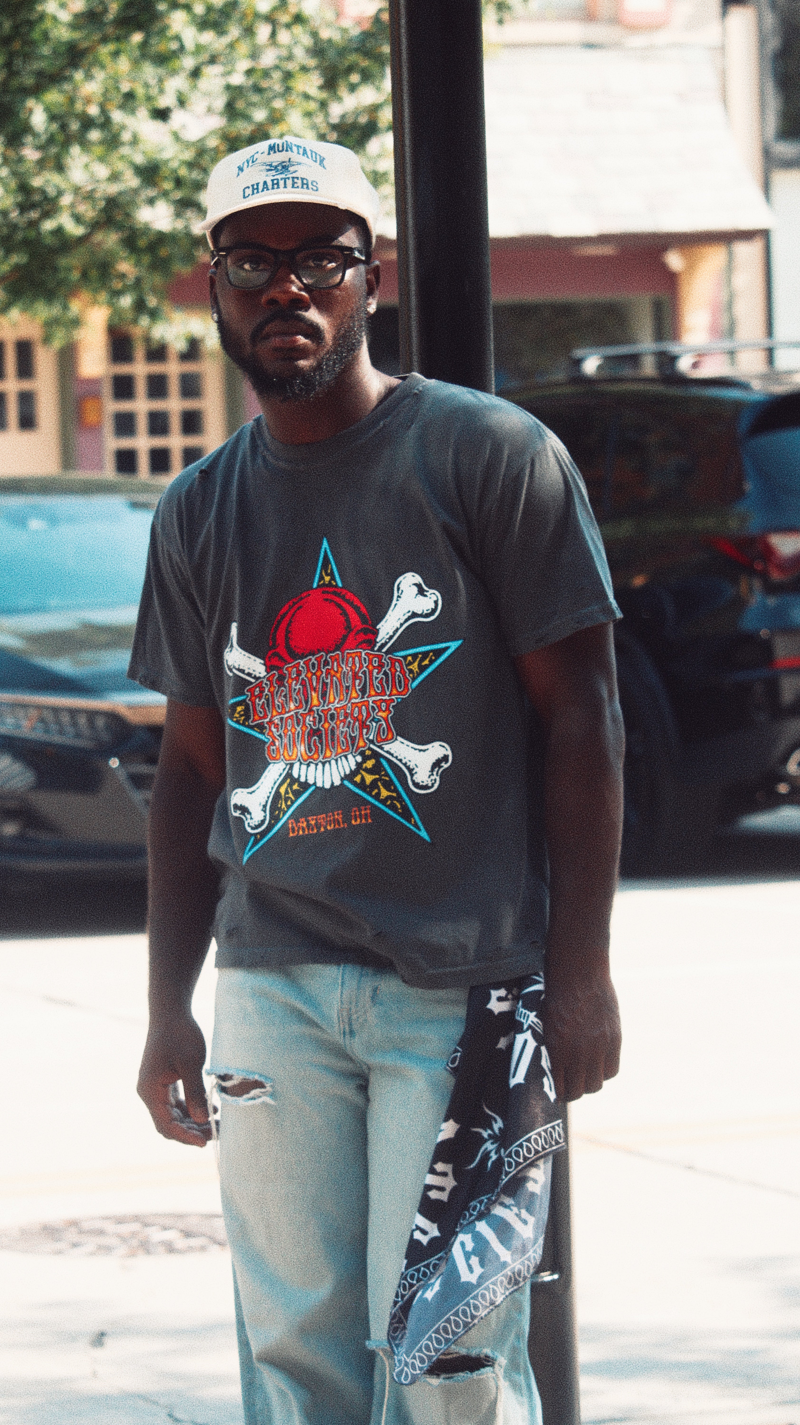 ES Star Graphic Tee